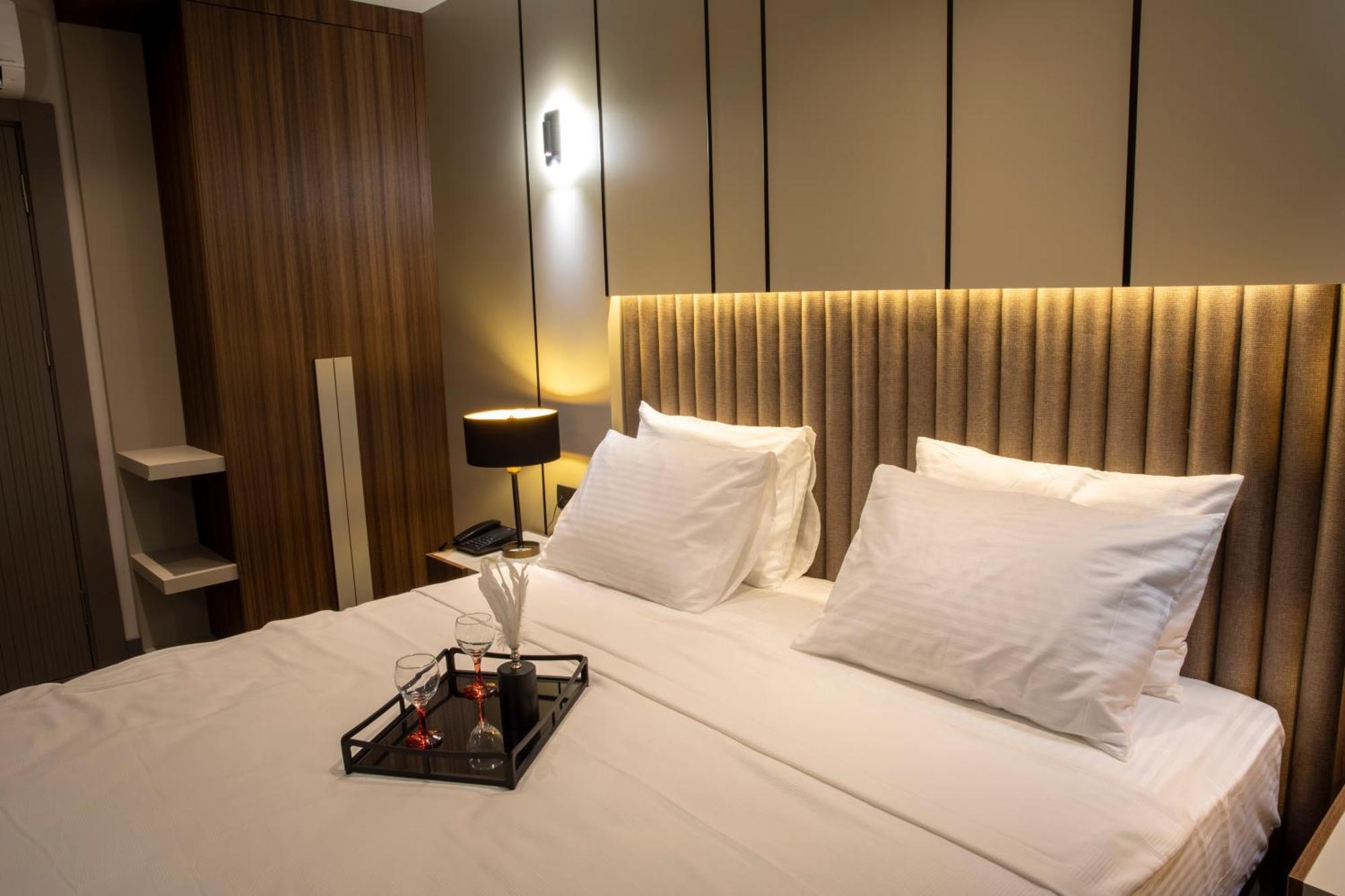 Monalisa Hotels Кушадасы Экстерьер фото